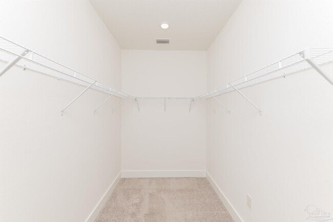 Building Photo - 1938 Westhill Dr