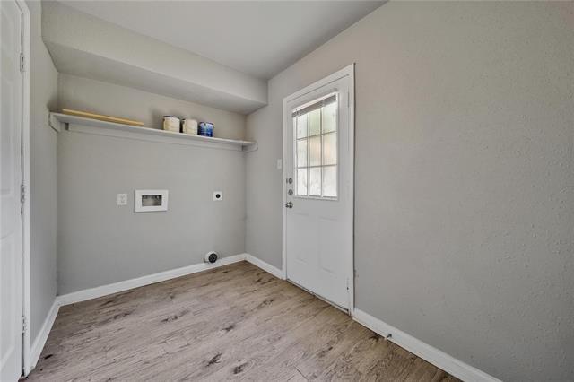 Building Photo - 10071 Woodhollow Dr