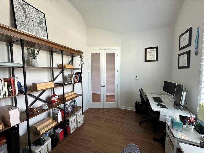 Building Photo - 4810 Cedar Butte Ln