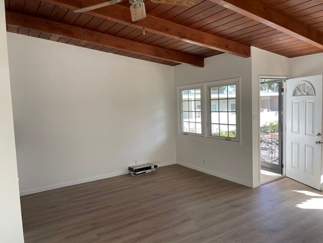 Building Photo - 919 17th St