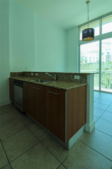 Building Photo - 9055 SW 73rd Ct