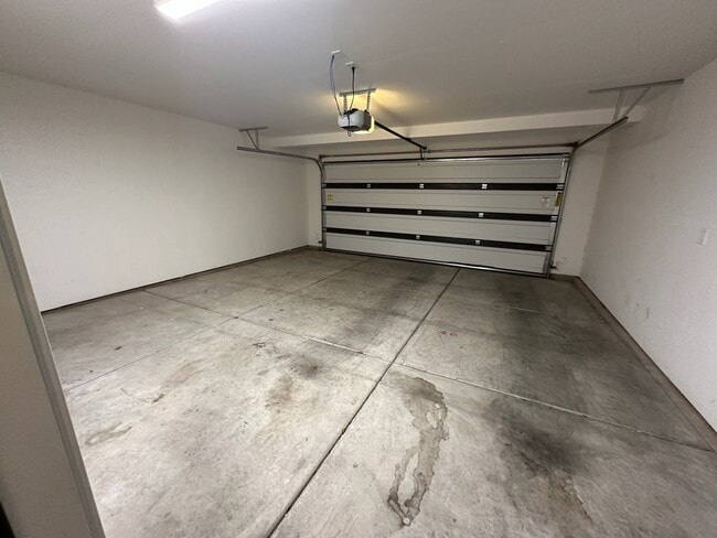 Building Photo - 3114 S Relic Ridge Dr