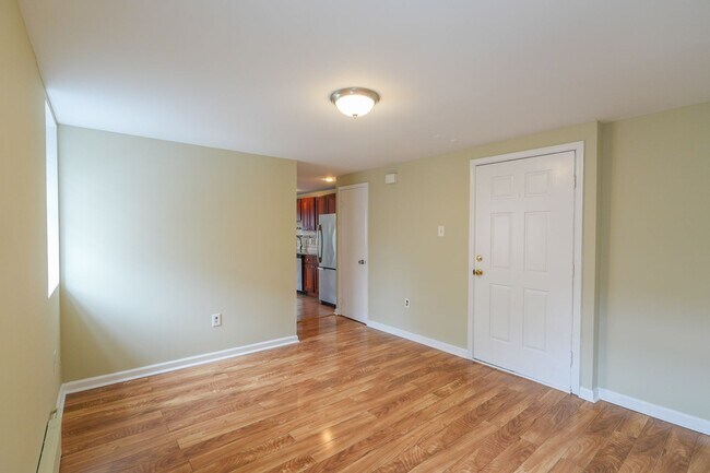 Building Photo - Passyunk Area great one bed with patio