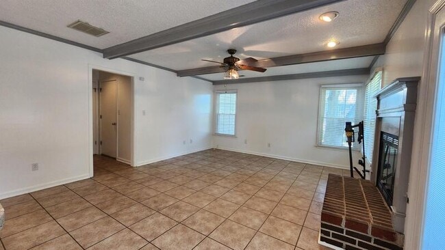 Building Photo - 1585 Devon Way