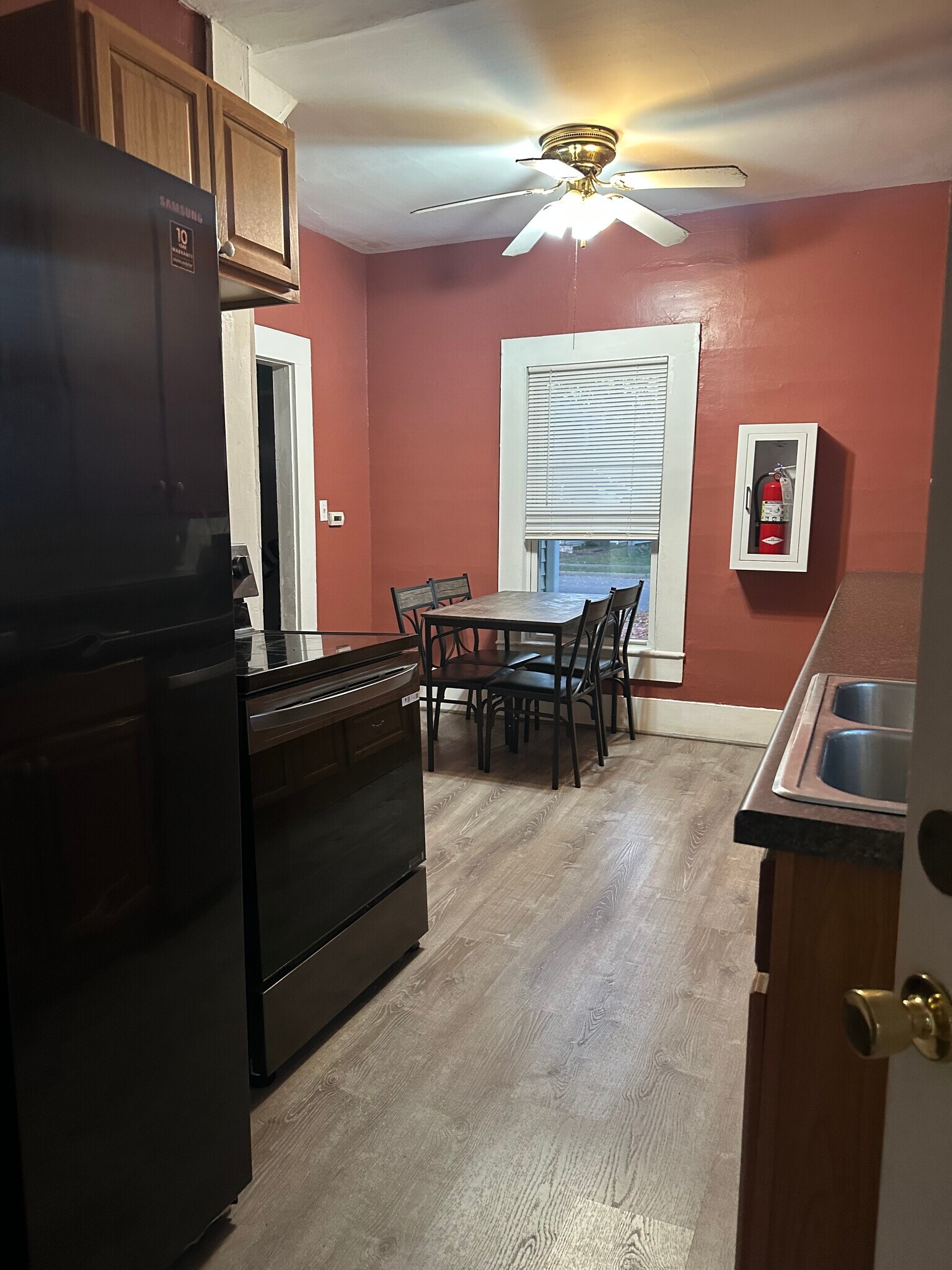 Building Photo - 161 17th St N