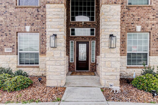 Building Photo - 22127 Roxanne Field Ln