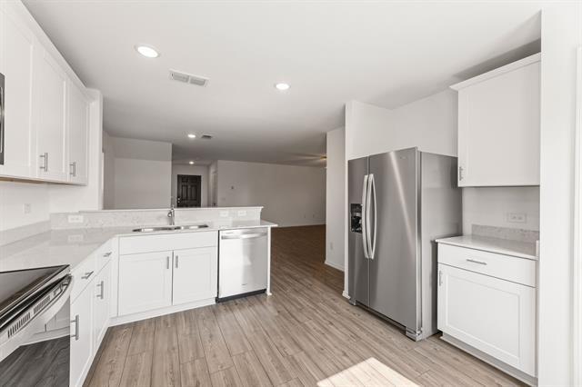 Building Photo - 816 Breakwater Dr