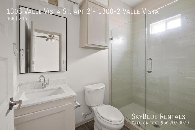 Building Photo - 1308 Valle Vista St
