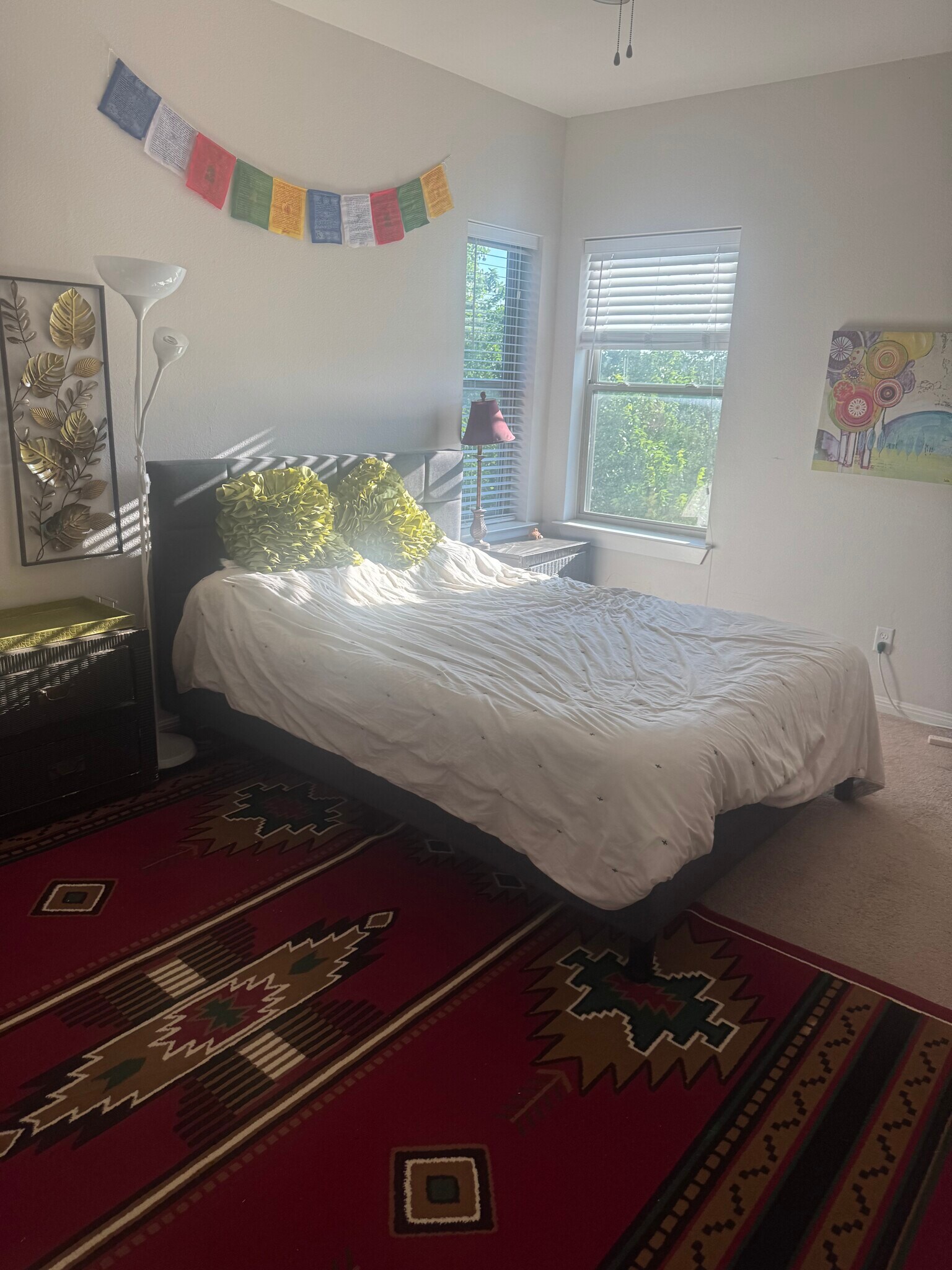 2nd Bedroom 187 sqft Overlooks Greenbelt - 2708 San Pedro St