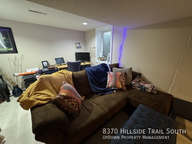 Building Photo - 8370 Hillside Trail S