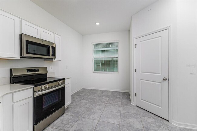 Building Photo - 1228 Tyler Lp