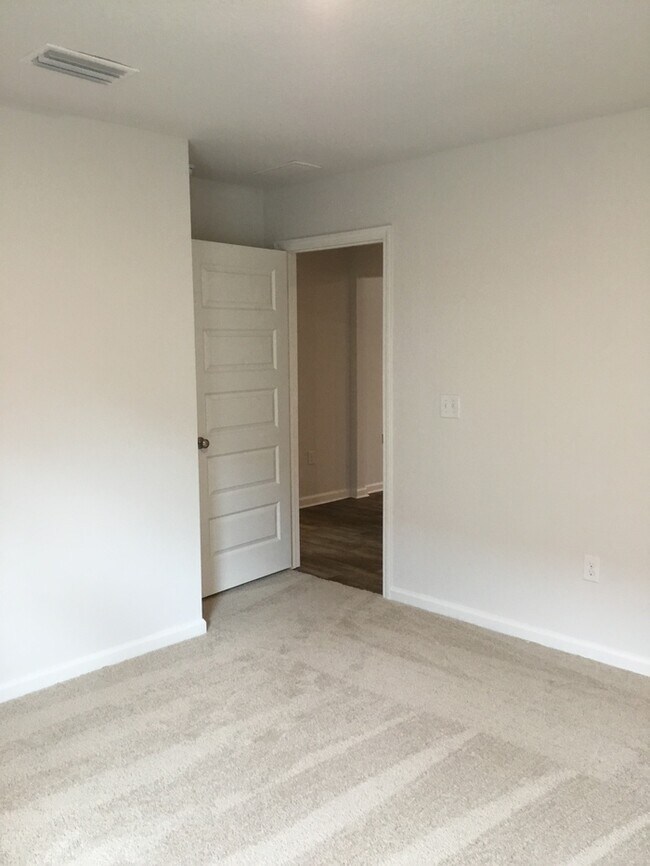 Building Photo - Beautiful 3/2 Family home in Beulah- Close to Navy Federal Credit Union Main Campus!