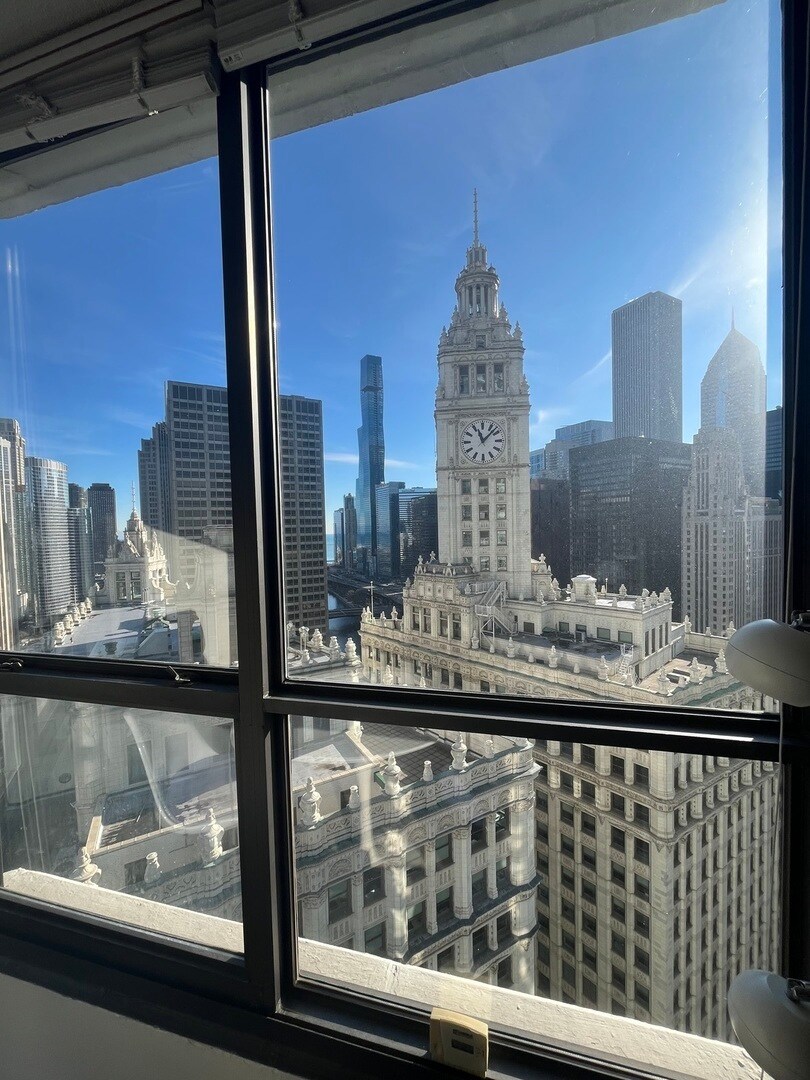 Building Photo - 405 N Wabash Ave