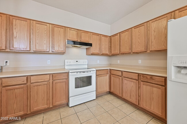 Building Photo - 1525 W St Kateri Dr