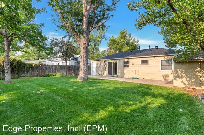 Building Photo - 3 br, 2 bath House - 1140 South Elm Street