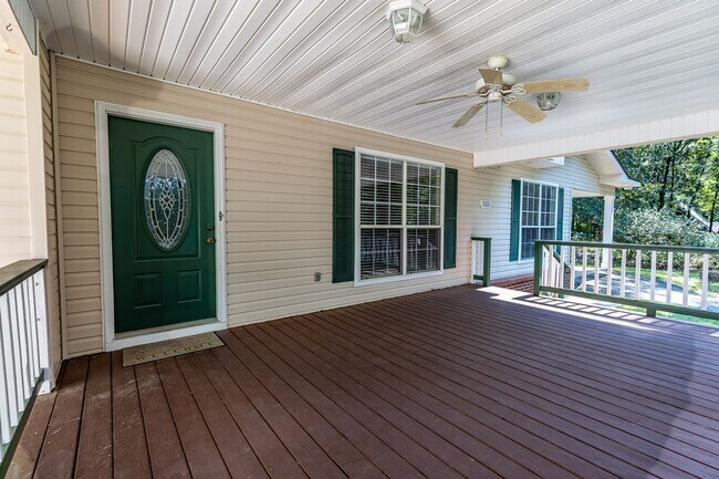 Building Photo - Charming 3-Bedroom Home in the Heart of Da...