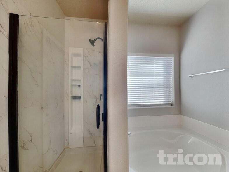 Building Photo - 2956 Wilder Loop Northeast