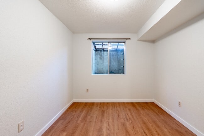 Building Photo - 11331 24th Ave NE