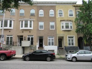 Building Photo - Charming 4 Bedroom/3.5 Bathroom Townhome with Parking Pad in Station North, MD!