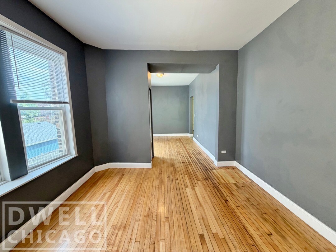 Building Photo - 735 N Christiana Ave