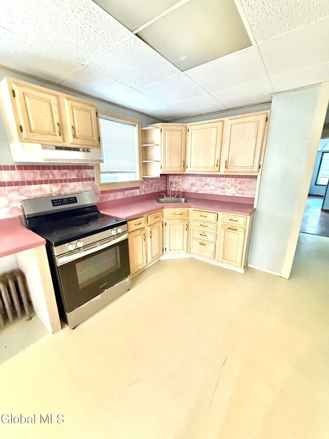 Building Photo - 1826 Campbell Ave