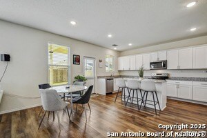 Building Photo - 4113 Paddock Trl
