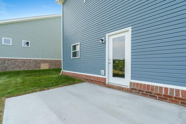 Building Photo - 916 Camden Ct