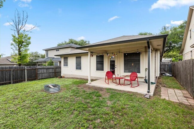 Building Photo - 1125 Vincent Pl