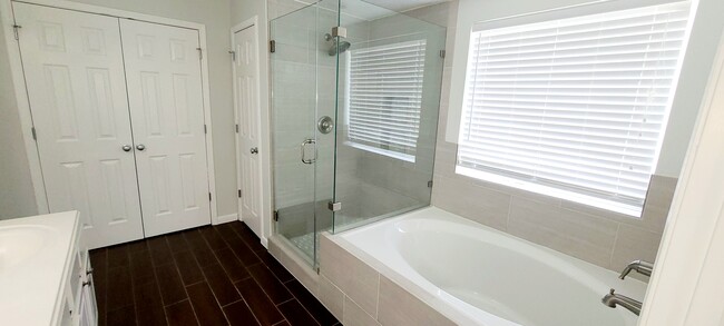 Building Photo - 3707 Whitlam Ct