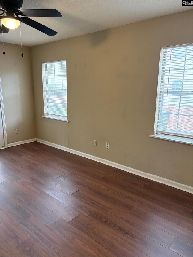 Building Photo - 49B Battery Walk Ct