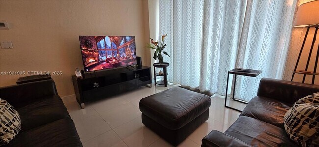 Building Photo - 4001 S Ocean Dr