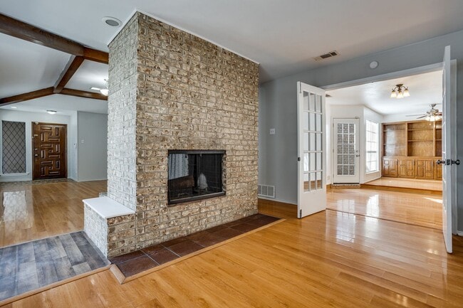 Building Photo - Charming 3 Bed, 2 Bath Single-Story Home in Richardson, TX - Available for Lease!