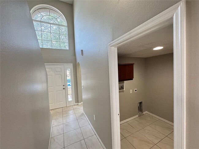 Building Photo - 10 Sawfish Ln