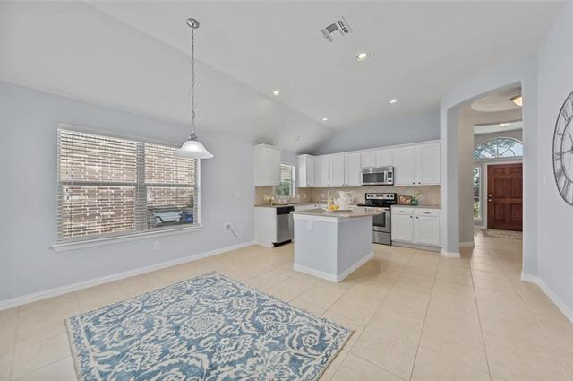 Building Photo - 11913 Summer Springs Dr