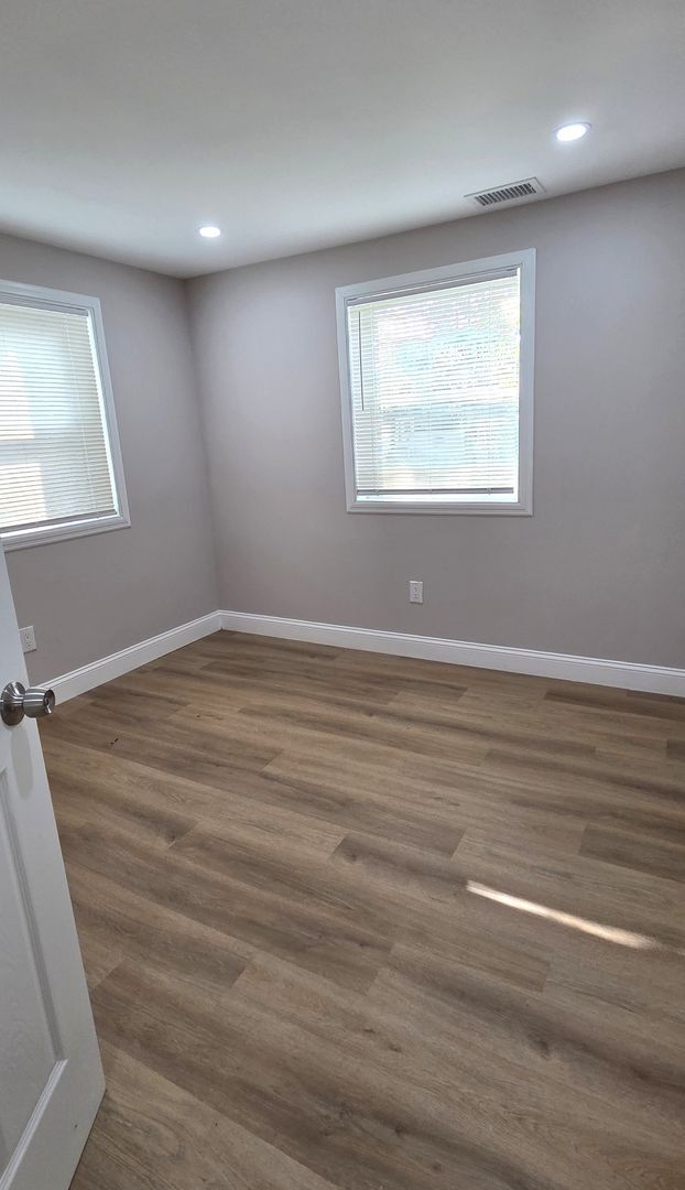 Building Photo - A Spacious 4 bedroom house for Rent !!!