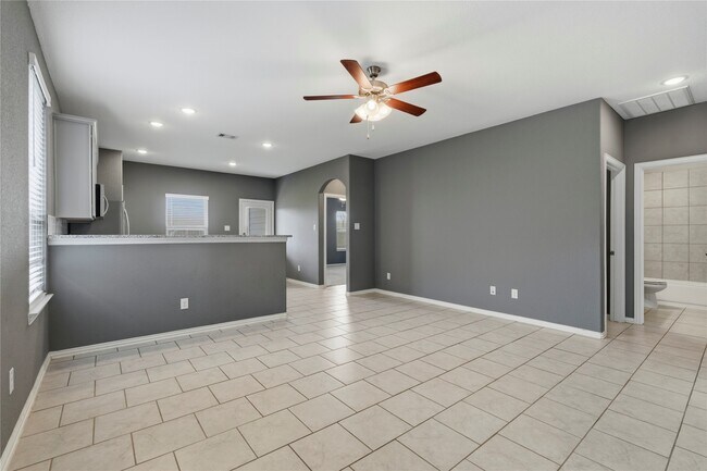 Building Photo - 7422 French Quarter Ct