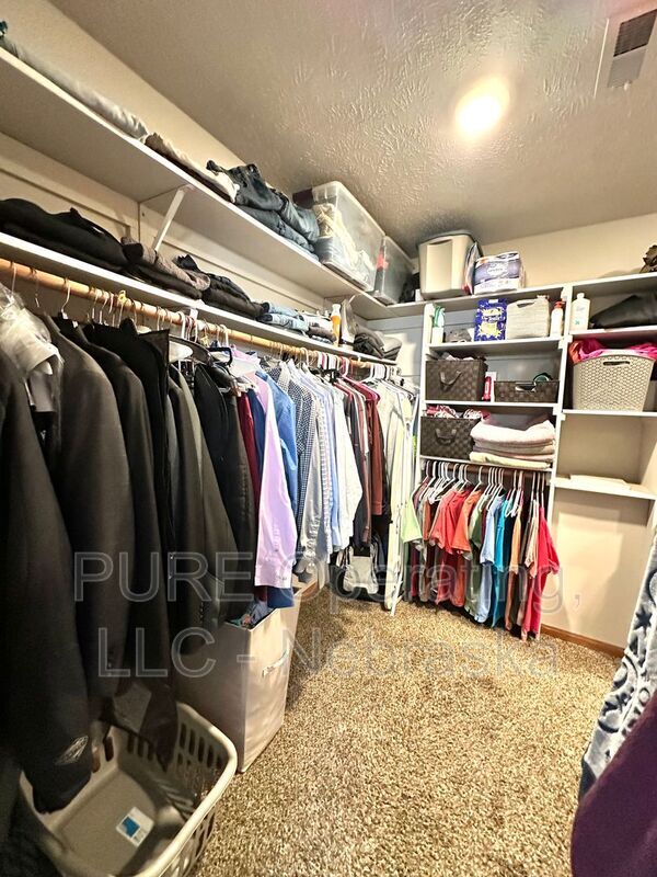 Building Photo - 4909 N 142nd St