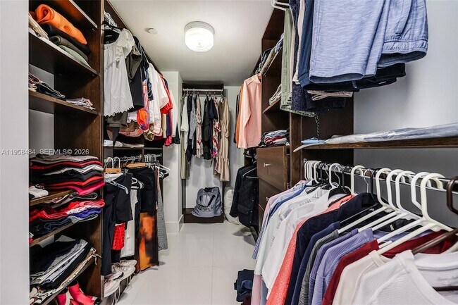 Building Photo - 6000 Collins Ave