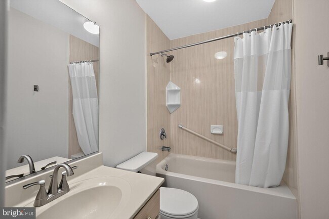 Building Photo - 20944 Rootstown Terrace
