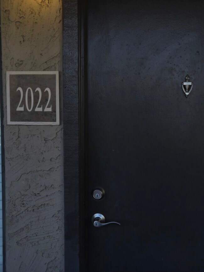 Building Photo - 5995 N 78th St