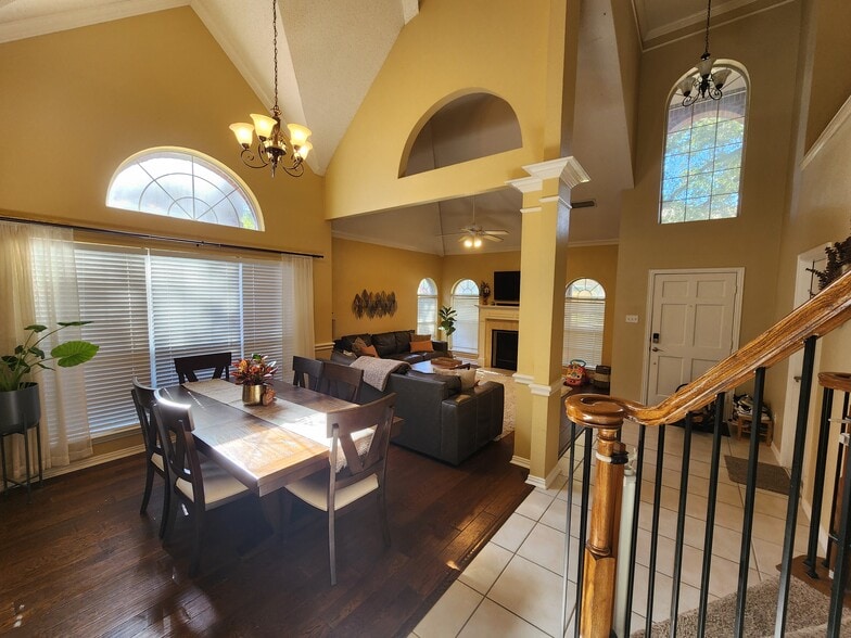 Building Photo - 929 Parker Dr