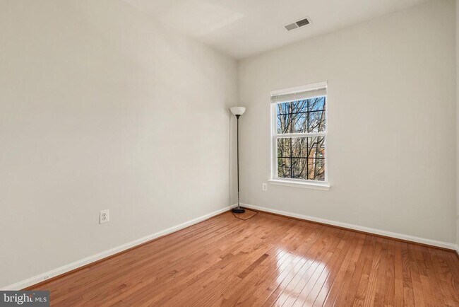 Building Photo - 4505 Henley Pl