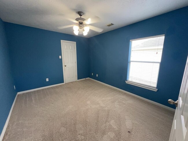 Building Photo - 2513 Flycatcher Cove Dr