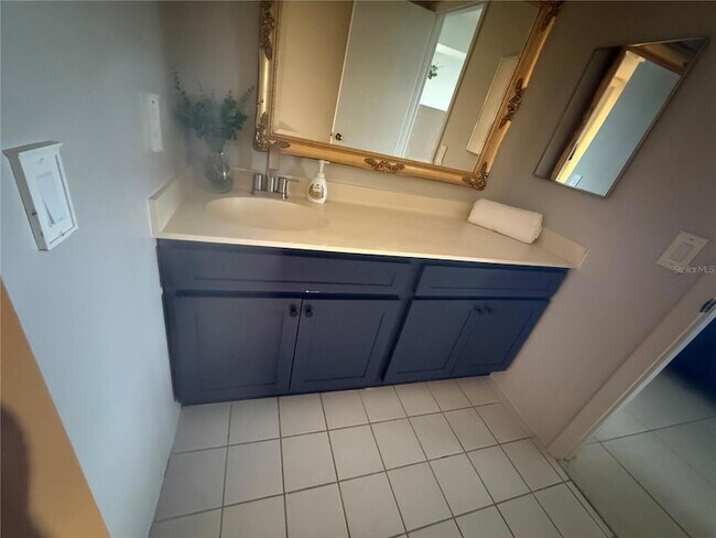 Building Photo - 6009 Sea Ranch Dr