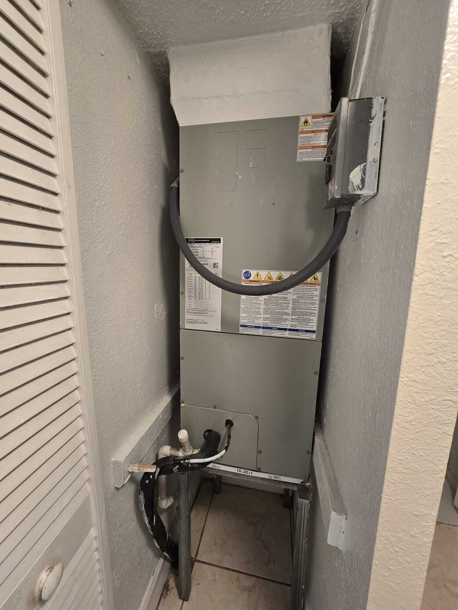 Building Photo - 28021 SW 142nd Ct