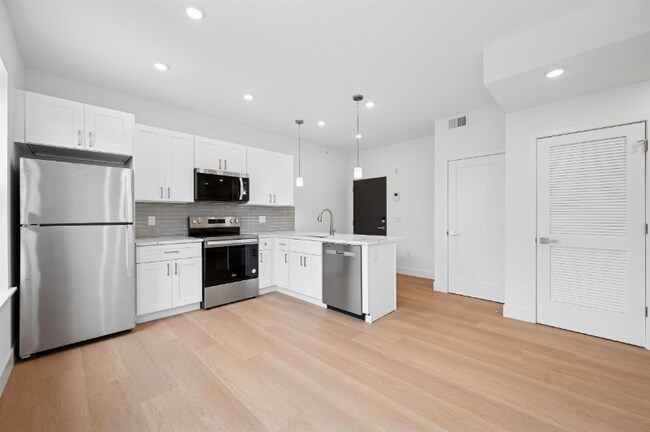 Building Photo - 3637 N 16th St