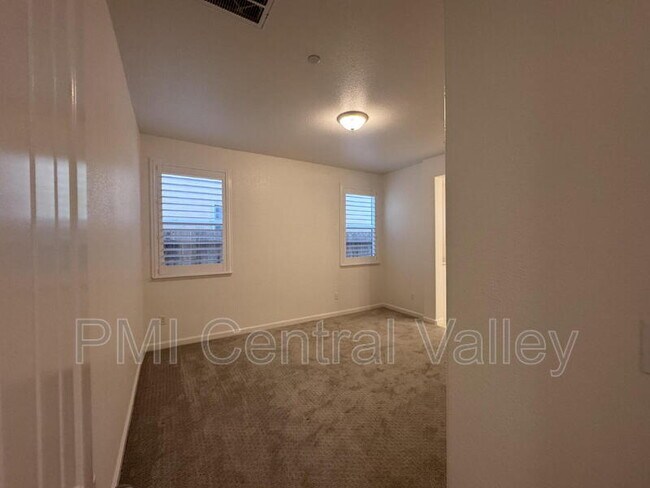 Building Photo - 4612 Irma Dr