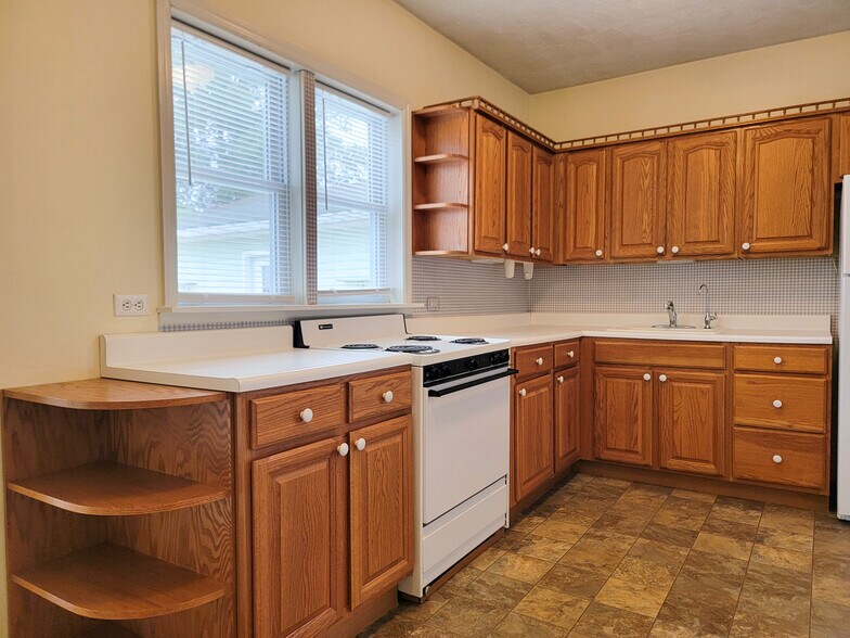 Building Photo - 10 N Farmersville Rd
