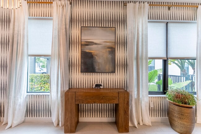 Building Photo - 8709 Corvus Dr