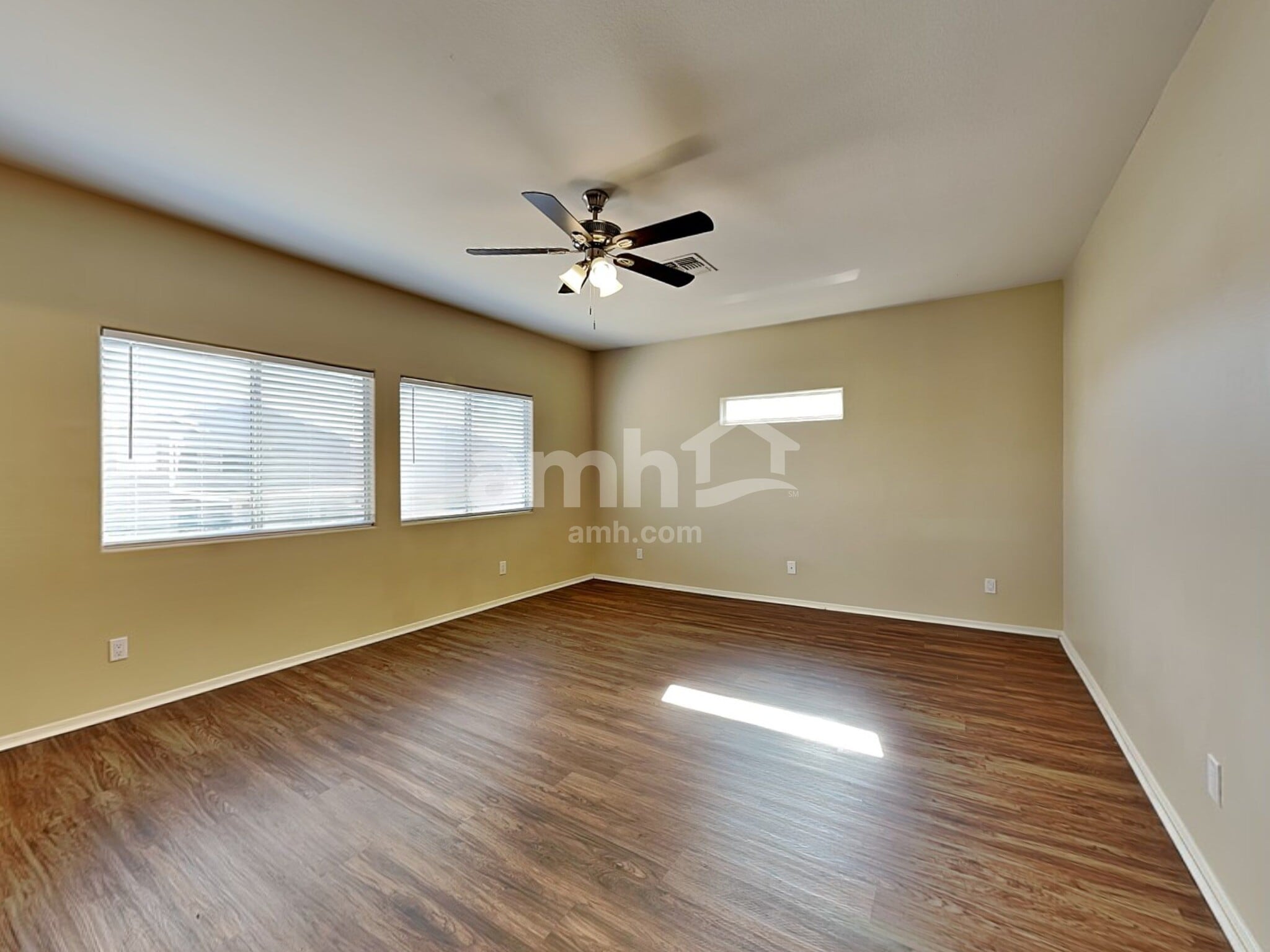 Building Photo - 13240 W Watson Ln